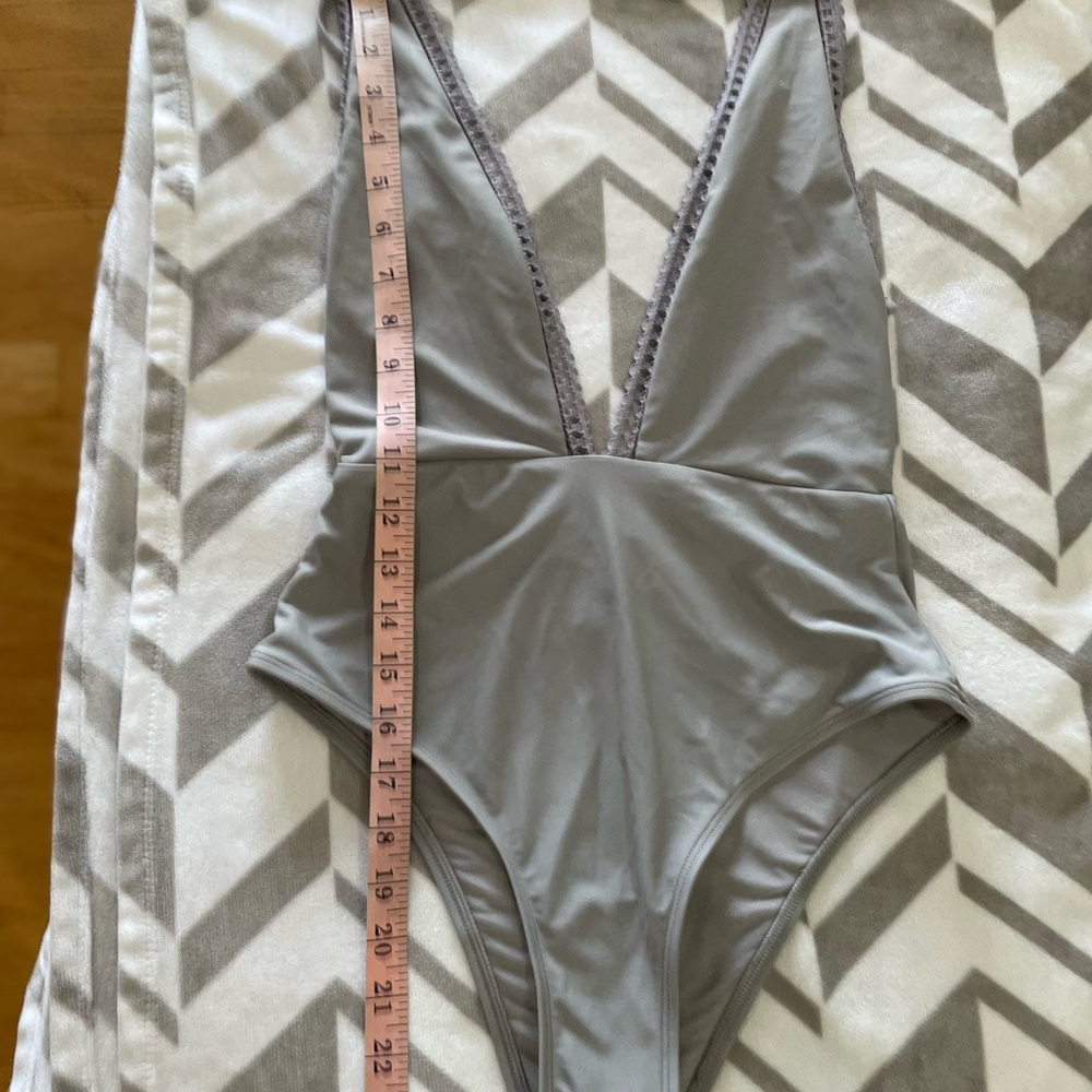 NWT aerie Halter Swim - Picture 4 of 8